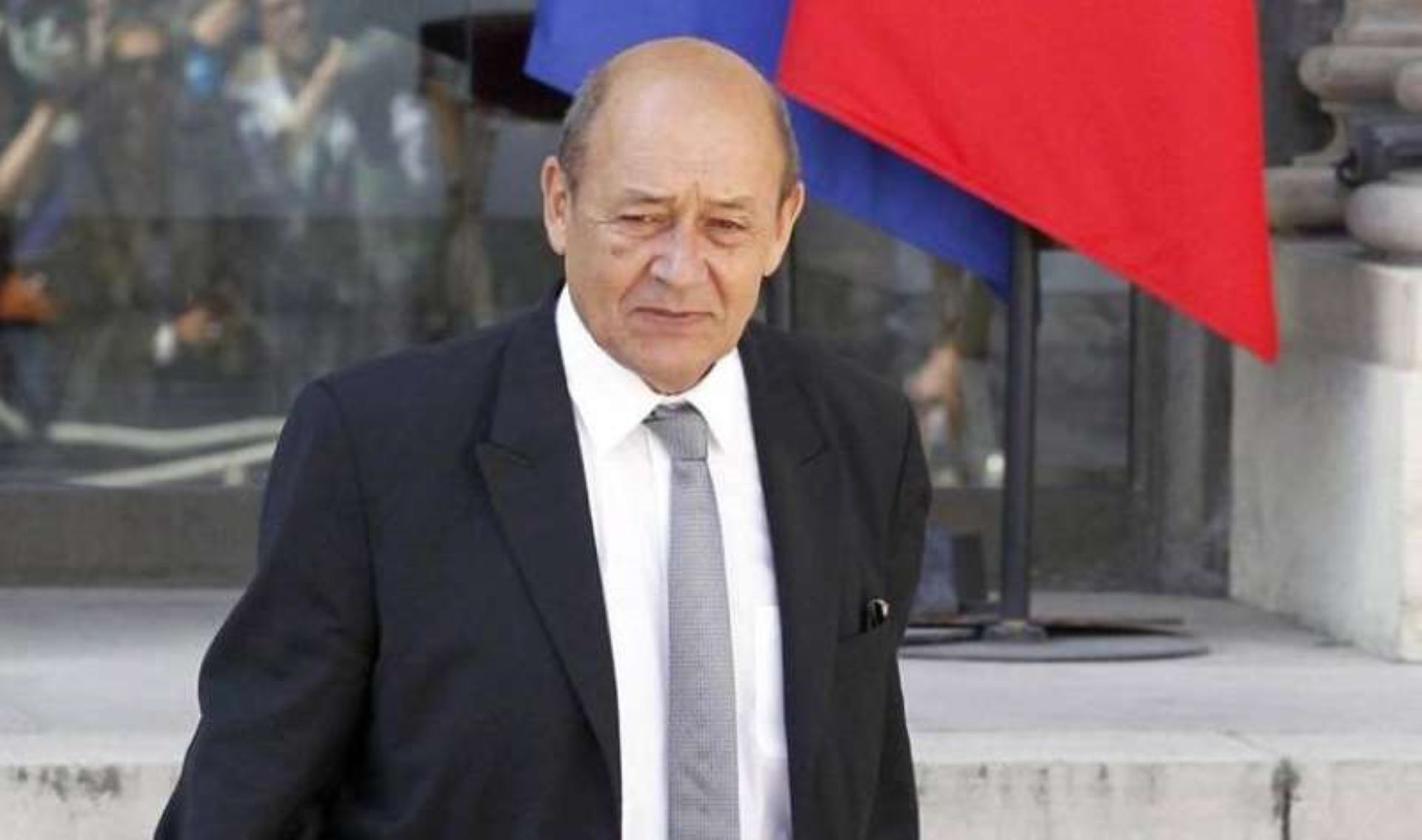 إسناد دبلوماسي للبنان: السلاح والإصلاح "مفتاح الفرج"...هل يتهوّر "الحزب" دفاعًا عن "ملالي طهران"؟